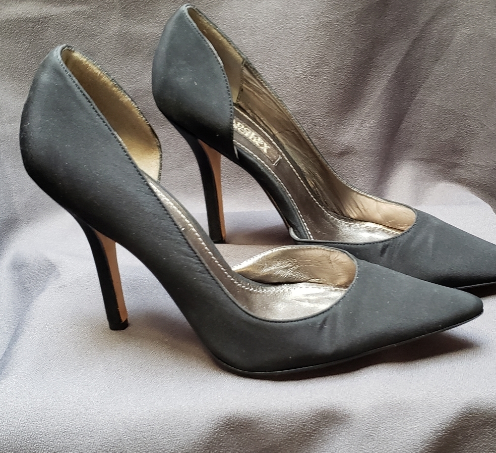 Badgley Mischka Black Pencil Heels